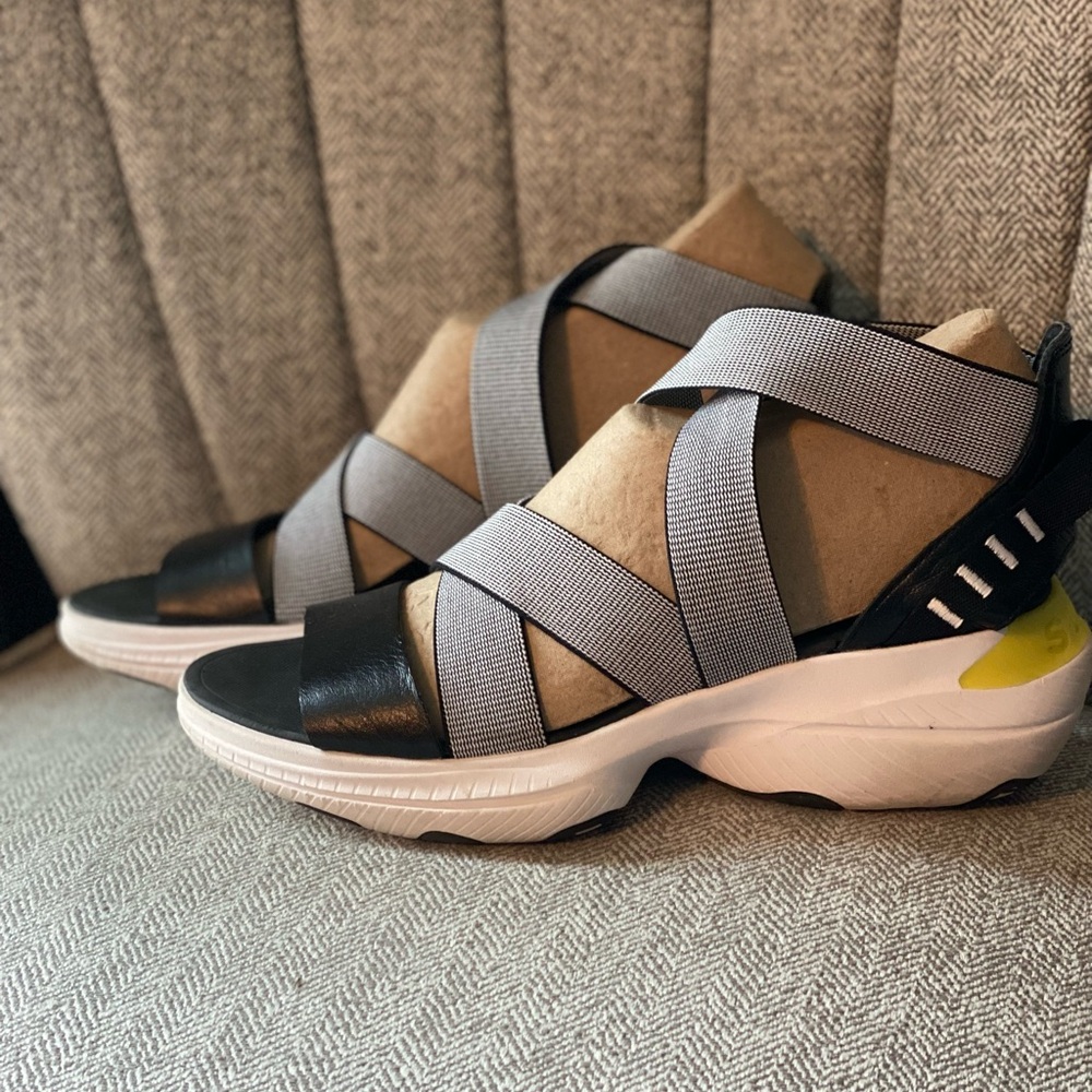 Sorel Explorer strappy sandal